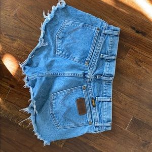 Wrangler cut off shorts